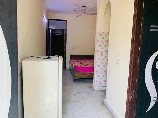 1 RK Flat In Standalone Building  for Rent  In West Patel Nagar