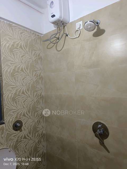 Single Room for Male In 2 BHK  In Karandikar Kls Supremus In Pashan