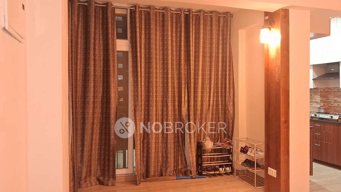 1 RK Flat In Apartment for Rent  In Gaur City 2
