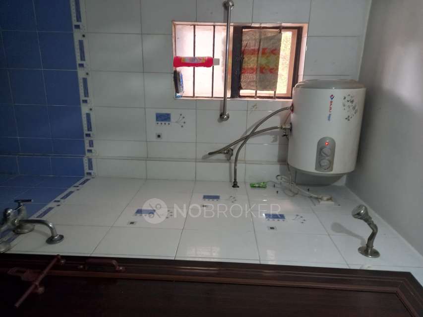 Shared Room for Female In 1 BHK  In Bora Park In Pimple Saudagar