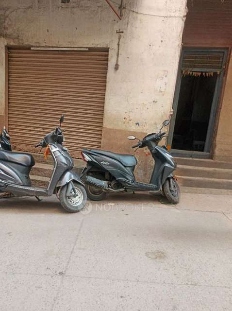 Godown/Warehouse in Cubbonpete, Bangalore for Rent 