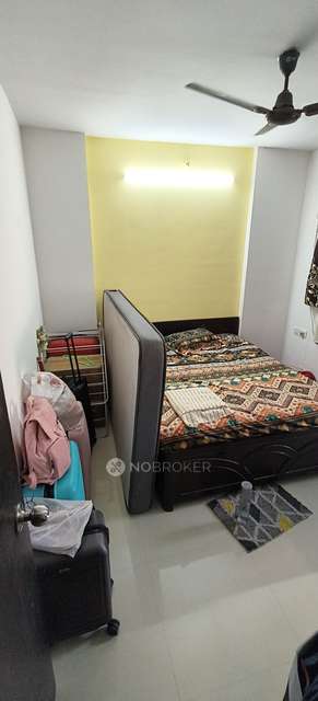 2 BHK Flat In Dolphin Towers For Sale  In Malad West