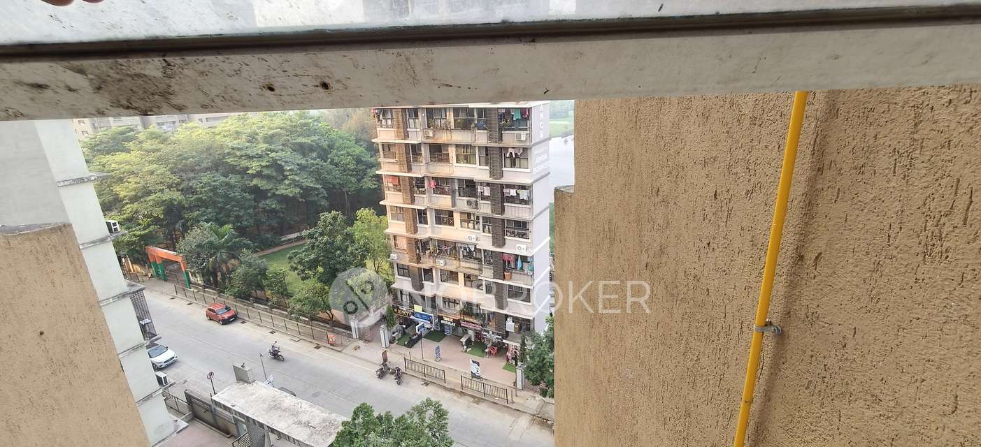 2 BHK Flat In Dolphin Towers For Sale  In Malad West