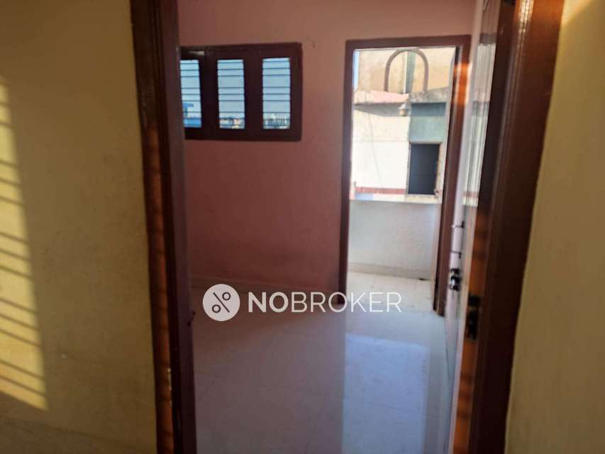 4+ BHK Flat For Sale  In Guddadahalli