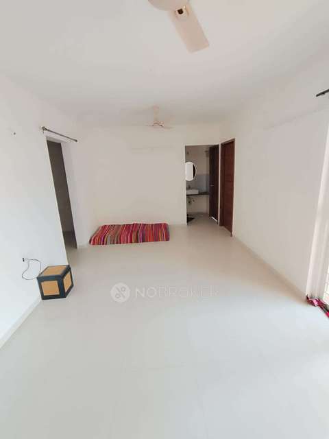 2 BHK Flat In Parklane Lifeseasons , Dhanori for Rent  In Dhanori