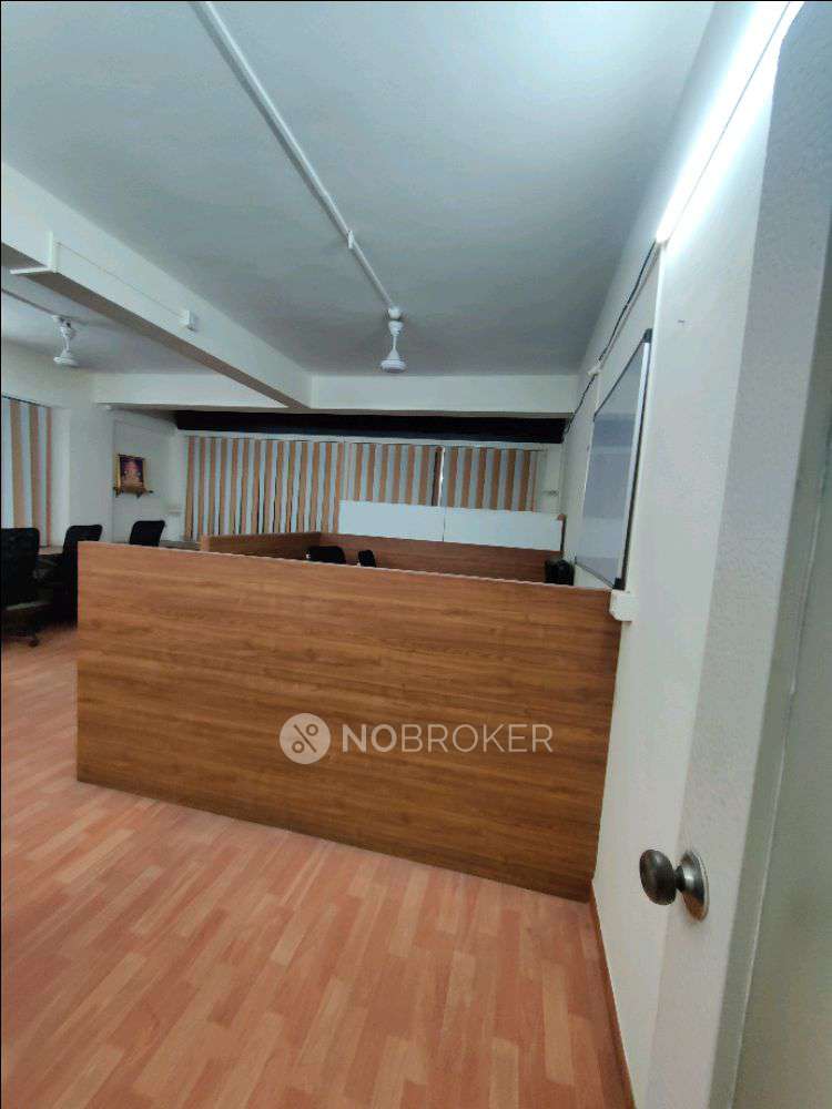 Office Space in Rahul Complex, Pune for Rent 