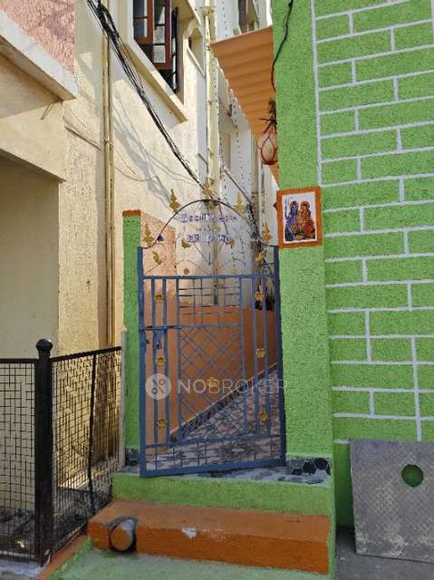 2 BHK House For Sale  In Hafeezpet