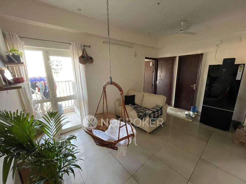 2 BHK Flat In Panchsheel Green 1 For Sale  In Sector 16b  