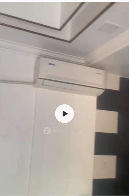 Showroom in  Mulund West , Mumbai for sale 