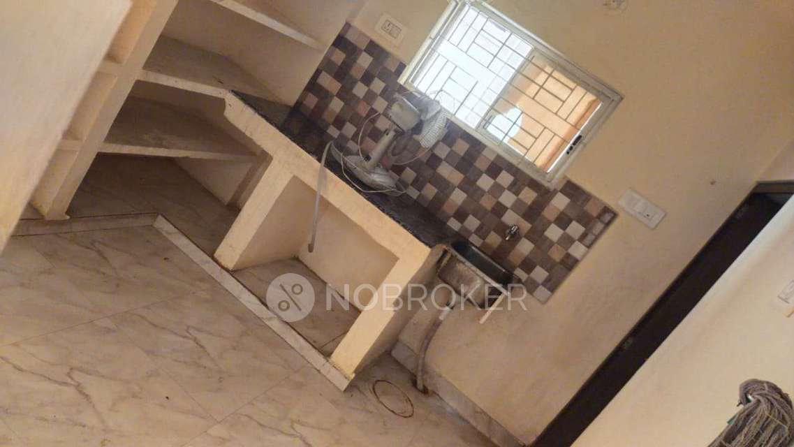 1 BHK House for Rent  In 402, Mahalakshmi Street