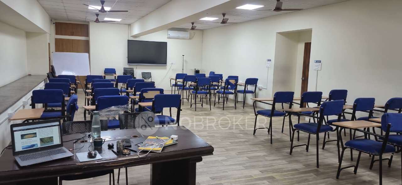 Commercial Property in Annanagar East, Chennai for Rent 