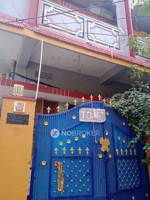 3 BHK Flat In Standalone Building  For Sale  In Alwal