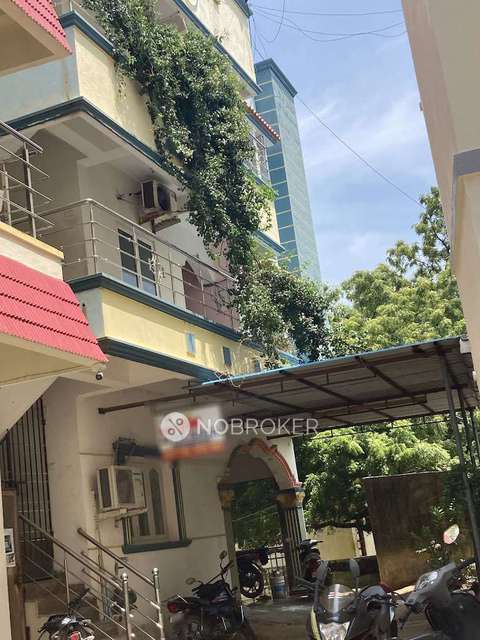 PG for Boys in Ptc Quarters