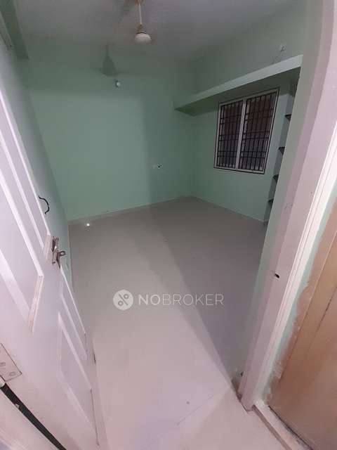 1 BHK Flat In Shanti Nivas For Sale  In Carols Cake Tales - Homemade Cakes