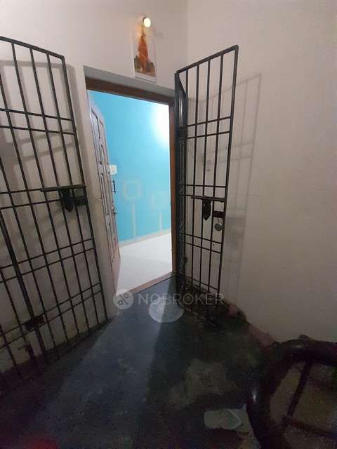 1 BHK Flat In Shanti Nivas For Sale  In Carols Cake Tales - Homemade Cakes