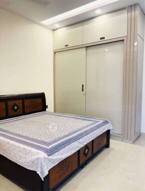 PG for Girls in Sector 108