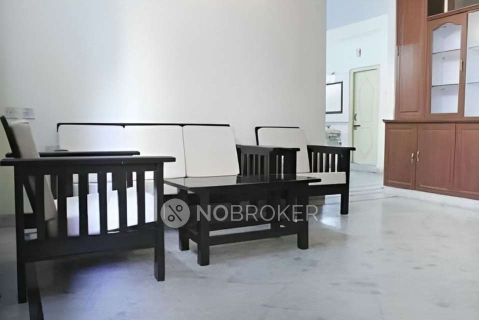 Single Room for Male In 3 BHK  In Devi Homes Diamond, Hafeezpet In Hafeezpet