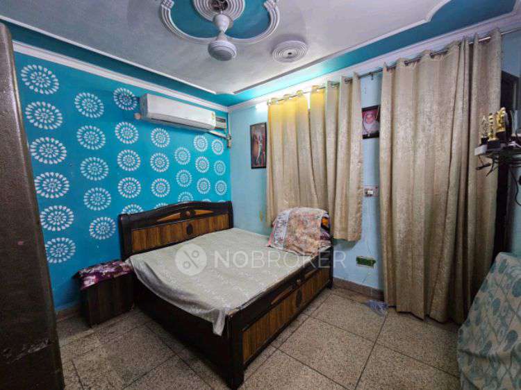 2 BHK Flat In Independent Floor for Rent  In Uttam Nagar