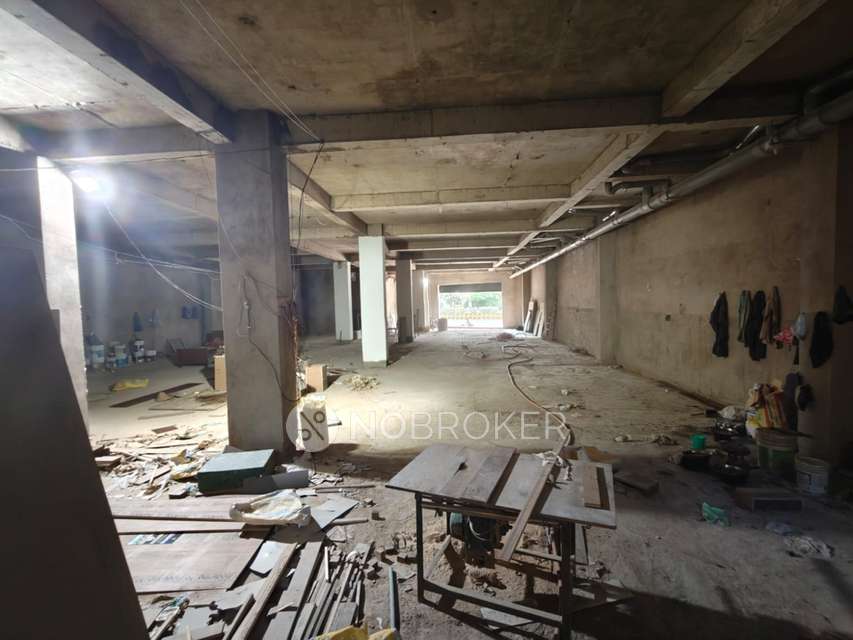 Showroom in Nexa Service (vipul Motors), Noida for Rent