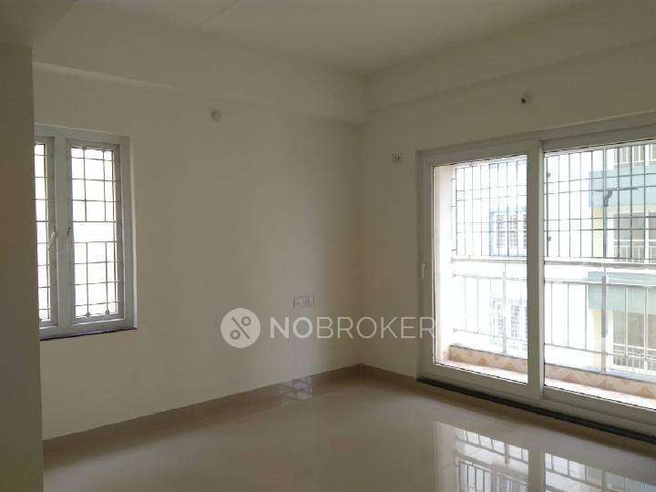 3 BHK Flat In Tnhb Flats For Sale  In Sholinganallur