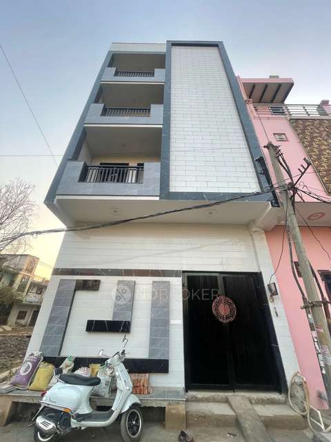 1 RK Flat In Standlone Building for Rent  In Chipiyana Buzurg