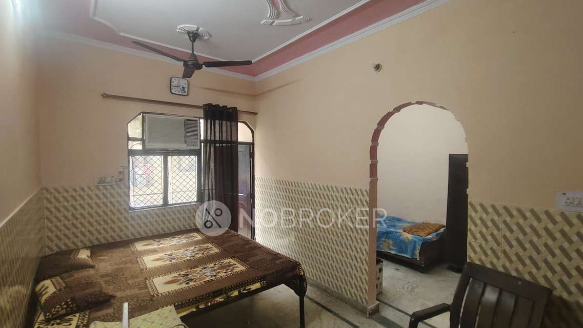 1 BHK Flat In Sector 5 Dda Janta Rohini for Rent  In Rohini