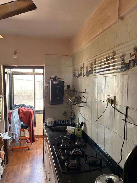 2 BHK Flat In Standalone Building  for Rent  In  Bandra West 