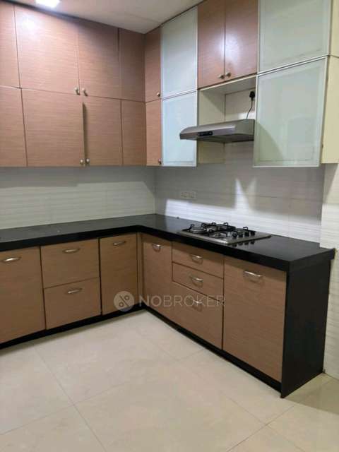 Shared Room for Female In 2 BHK  In Supreme Estado In Supreme Estado