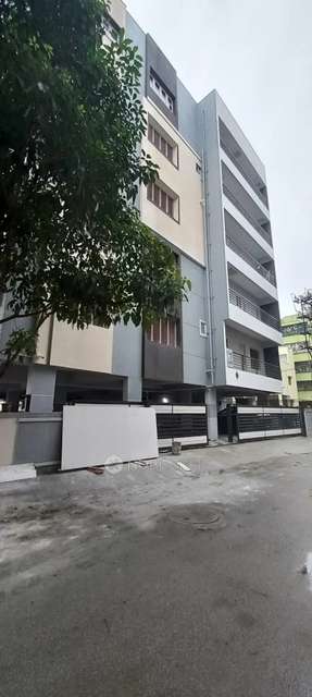 Single Room for Female In 2 BHK  In Akhil Maple Leaves In Kaggadasapura
