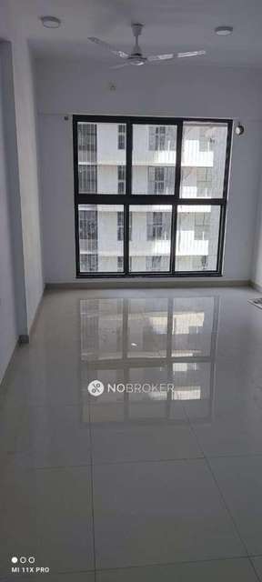 1 BHK Flat In Uk Iridium For Sale  In  Kandivali East