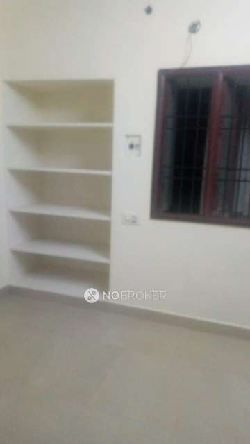 2 BHK Flat In Arunachalam Apartments For Sale  In Thamarai Street