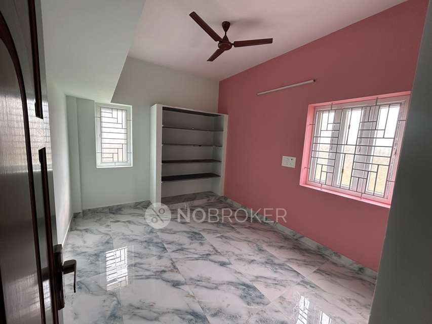2 BHK Villa In Thalambur for Rent  In Sip Tatia