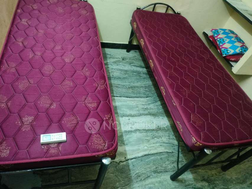 PG for Boys in Karapakkam