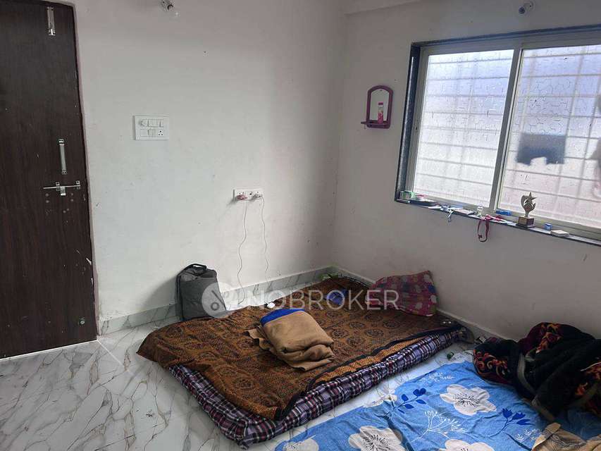 Shared Room for Male In 1 RK  In Wagholi