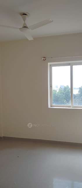 2 BHK Flat In Dlf Woodland Heights, Electronic City For Sale  In Electronic City