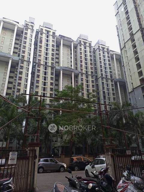 1 BHK Flat In Sidhivinayak Co-op Soc. for Rent  In Byculla