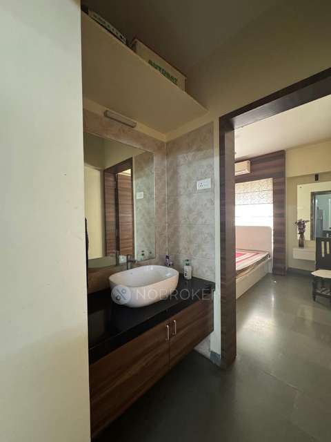 2 BHK Flat In Radha Apartment, Bavdhan for Rent  In Bavdhan