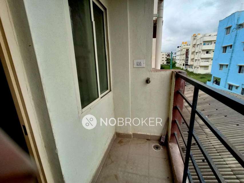 4+ BHK Flat In Gayatri Lakeview For Sale  In Rayasandra