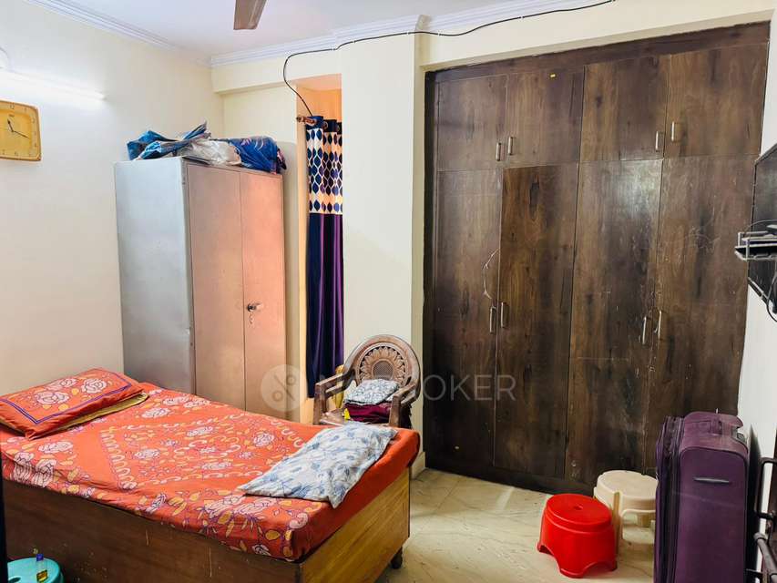 3 BHK Flat For Sale  In Mahavir Enclave