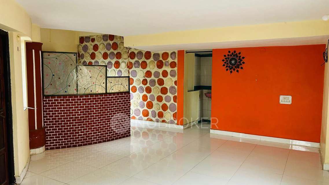 Shared Room for Female In 1 BHK  In Sayali Co. Op. Society.