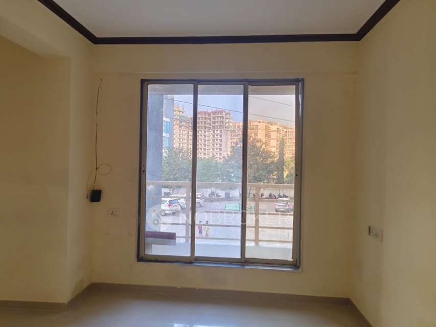 2 BHK Flat In Bhamini Sankul for Rent  In Naigaon East