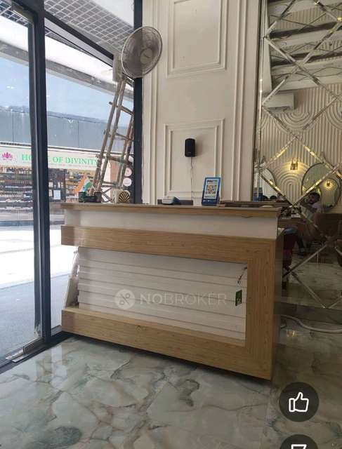 Shop in Sector 76 Rd, Noida for sale 