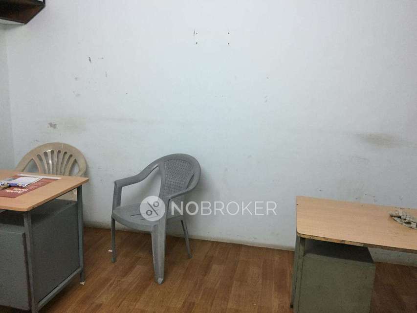 Shop in Ganesh Peth, Pune for sale