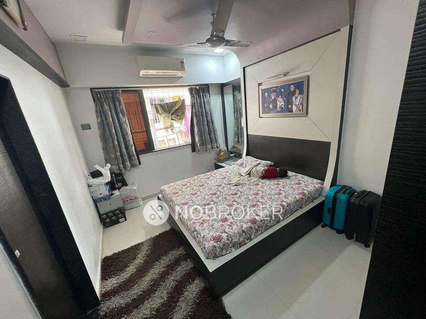 2 BHK Flat In Abhimaan Building For Sale  In Goregaon West
