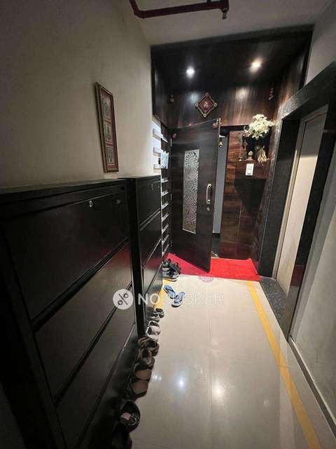 2 BHK Flat In Abhimaan Building For Sale  In Goregaon West