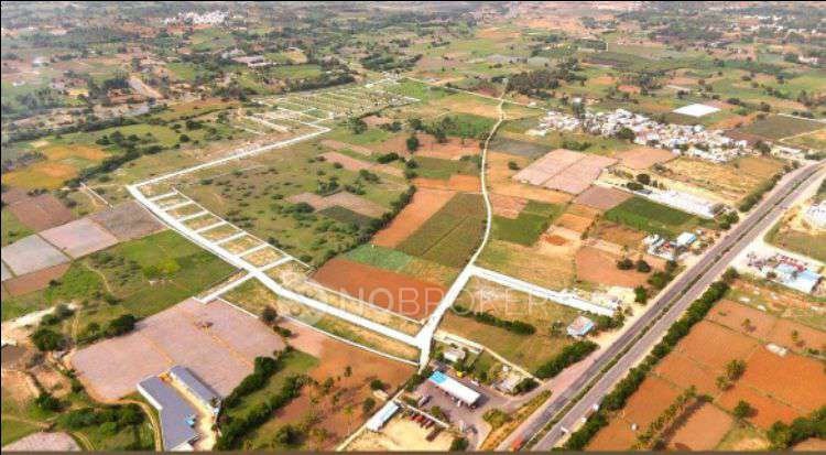 Plot For Sale  In Oraiyan Express City In Mulbagalu