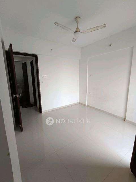 1 BHK Flat In Parklane Premiere For Sale  In Wagholi