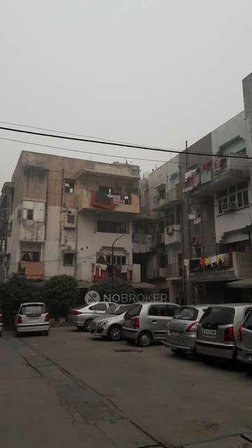 2 BHK Flat In Akash Ganga Apartments for Rent In Sector 24, Rohini