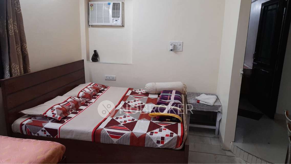 PG for Anyone in Pitampura