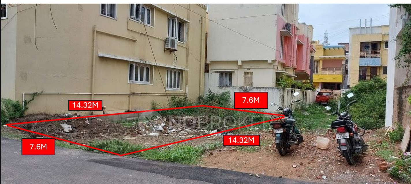 Plot For Sale  In Medavakkam